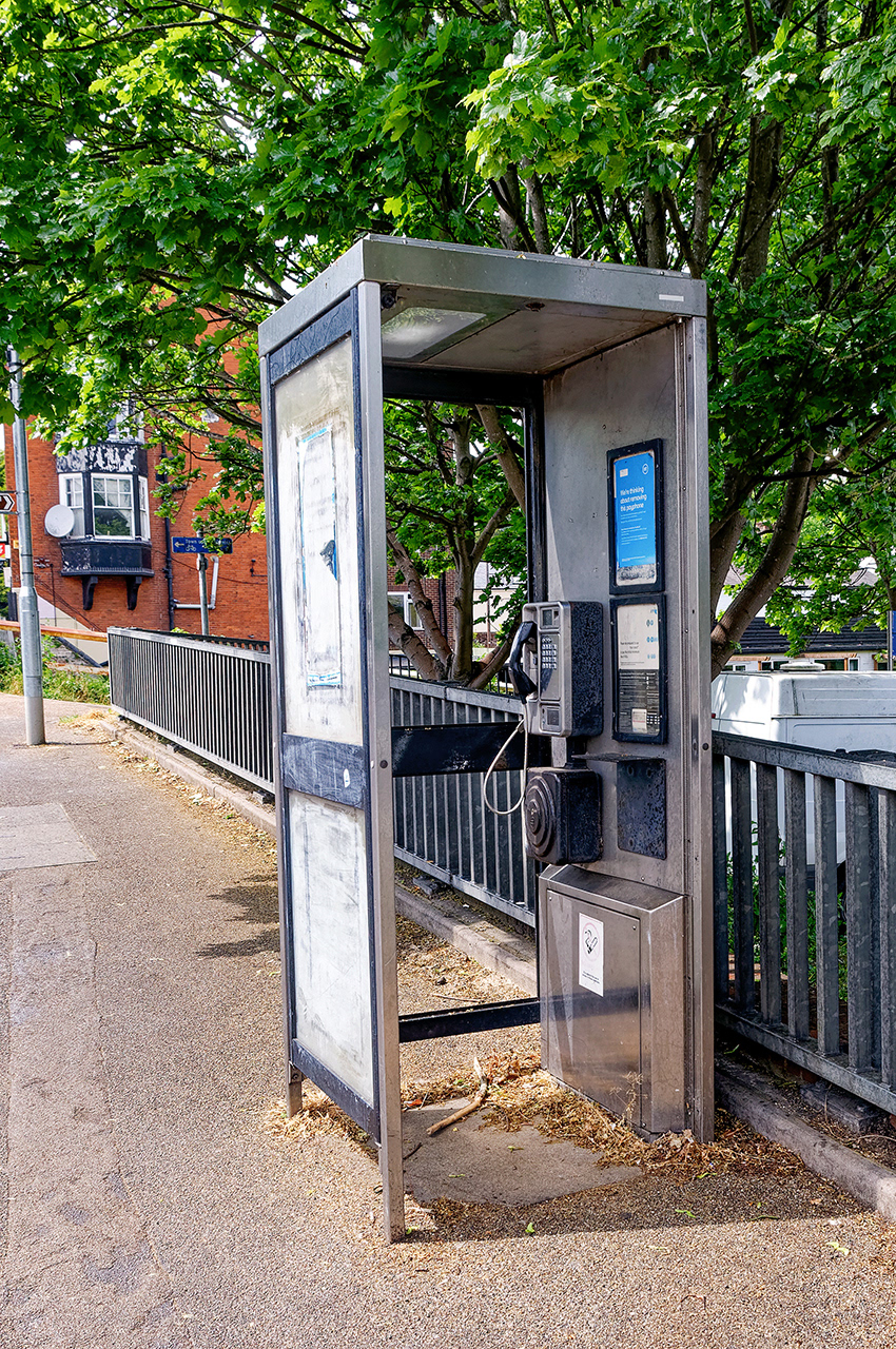 05-06-23 - KX100 Telephone box.