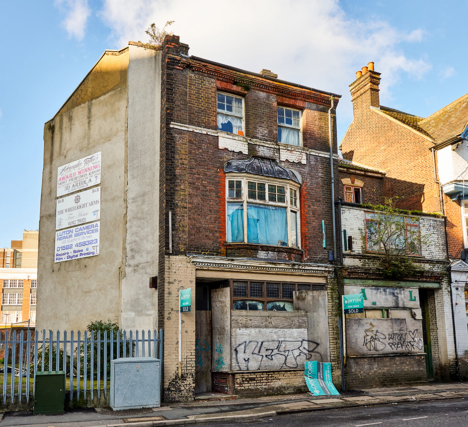 24-10-23 - Award Winning.