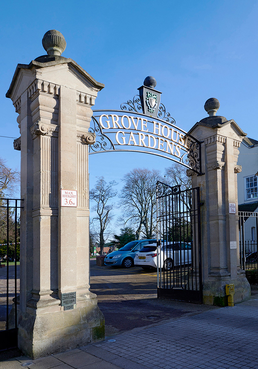 17-01-23 -Grove House Gardens.