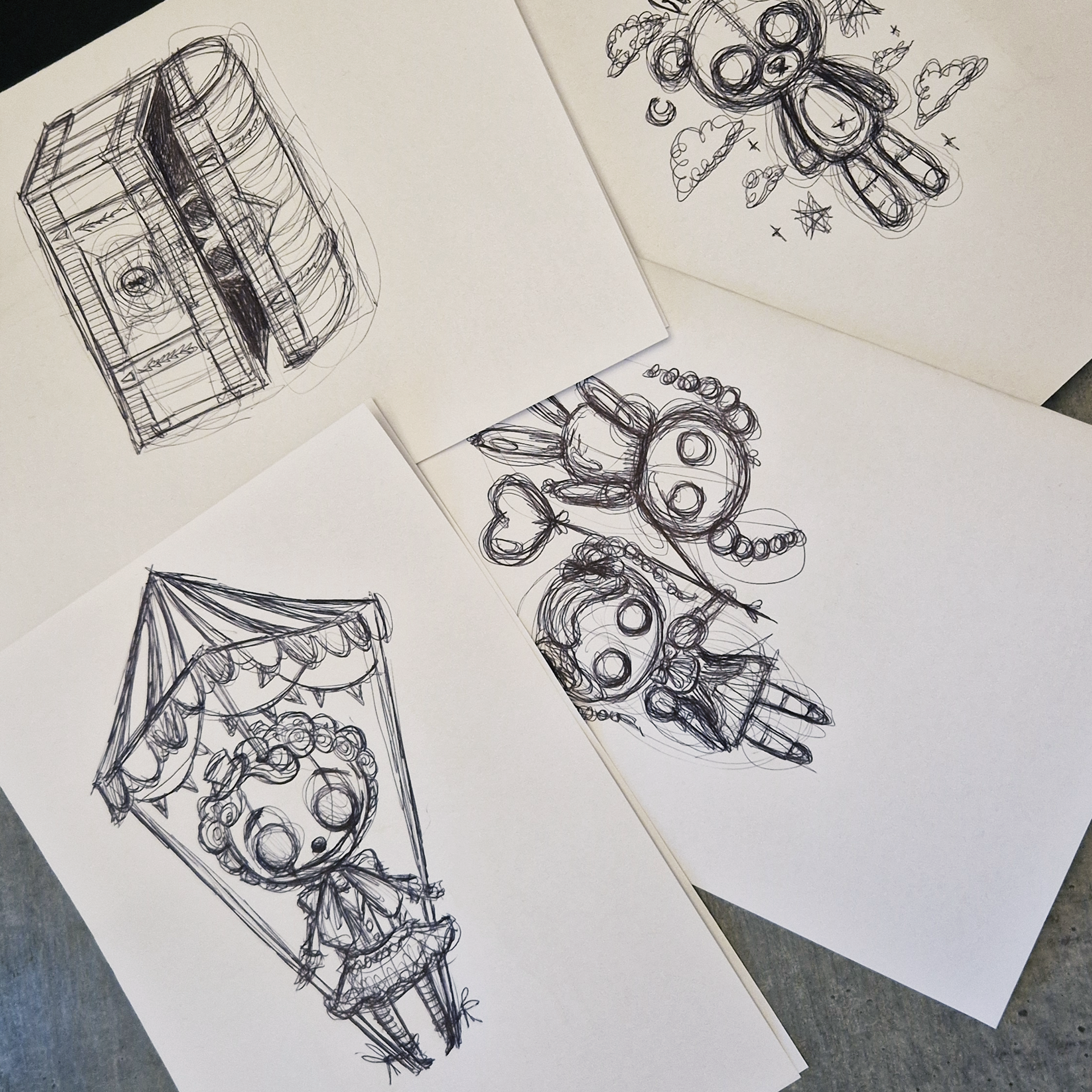 (sketches)