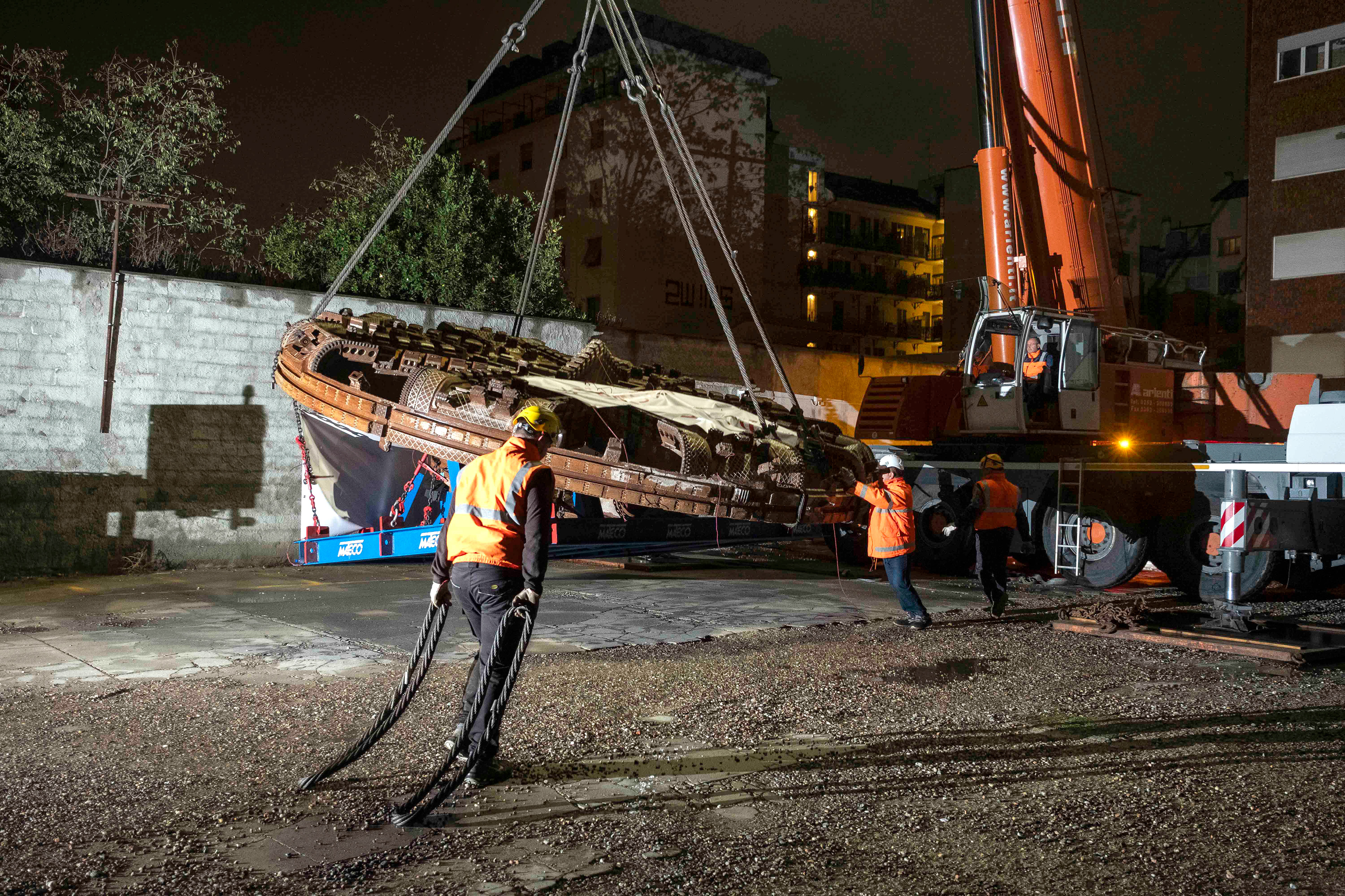 31.10.2023 Milano, Museo della scienza. Spostamento della trivella utilizzata per la metro M3.