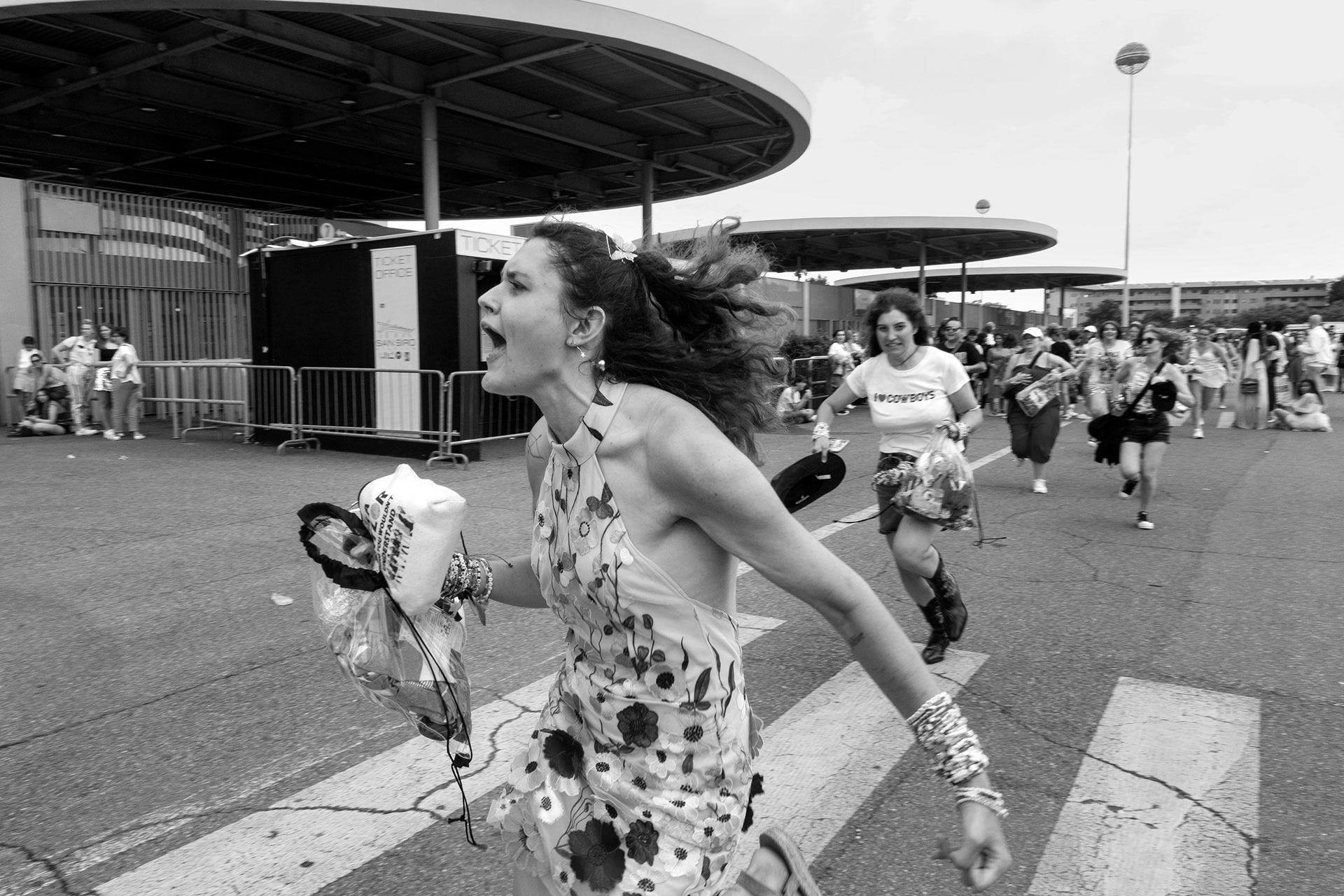 13.07.2024 Milano, Stadio Giuseppe Meazza. Fan di Taylor Swift all'apertura dei cancelli in occasione del concerto.