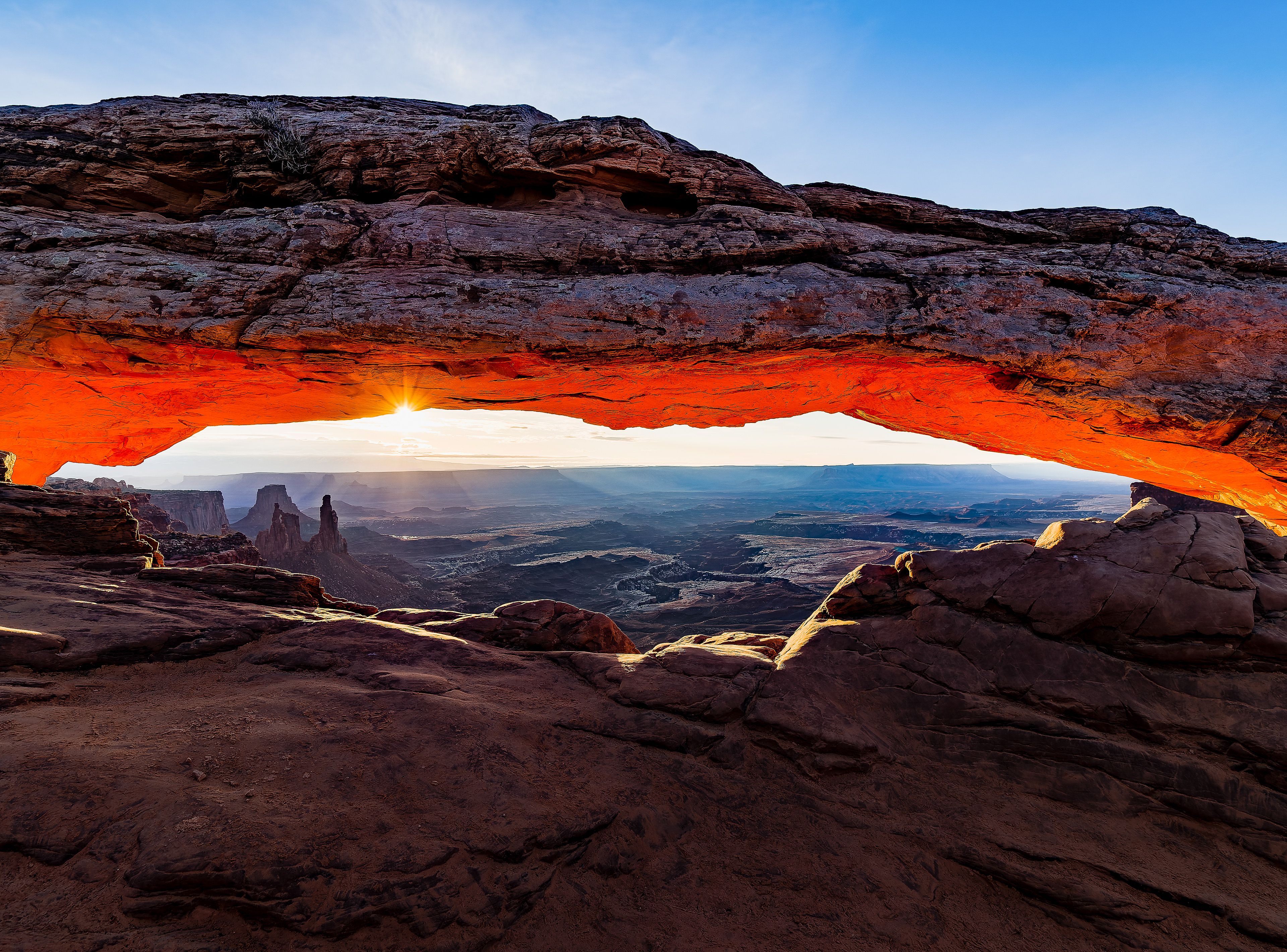 Mesa Arch - PS HDR Pro + No Barrel Distortion + Crunchy (32bit)