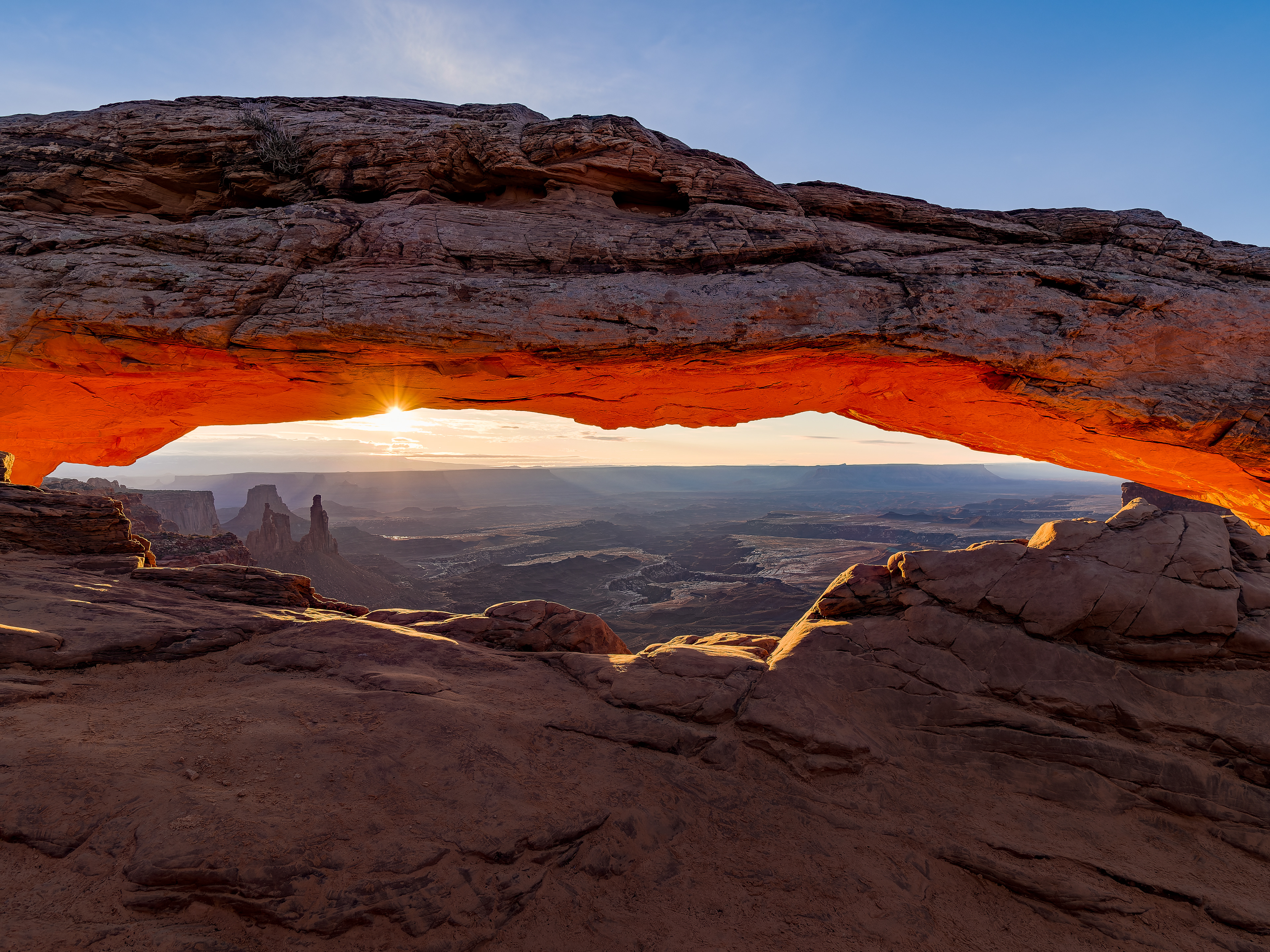 Mesa Arch - PS HDR Pro + Barrel Distortion + Warm