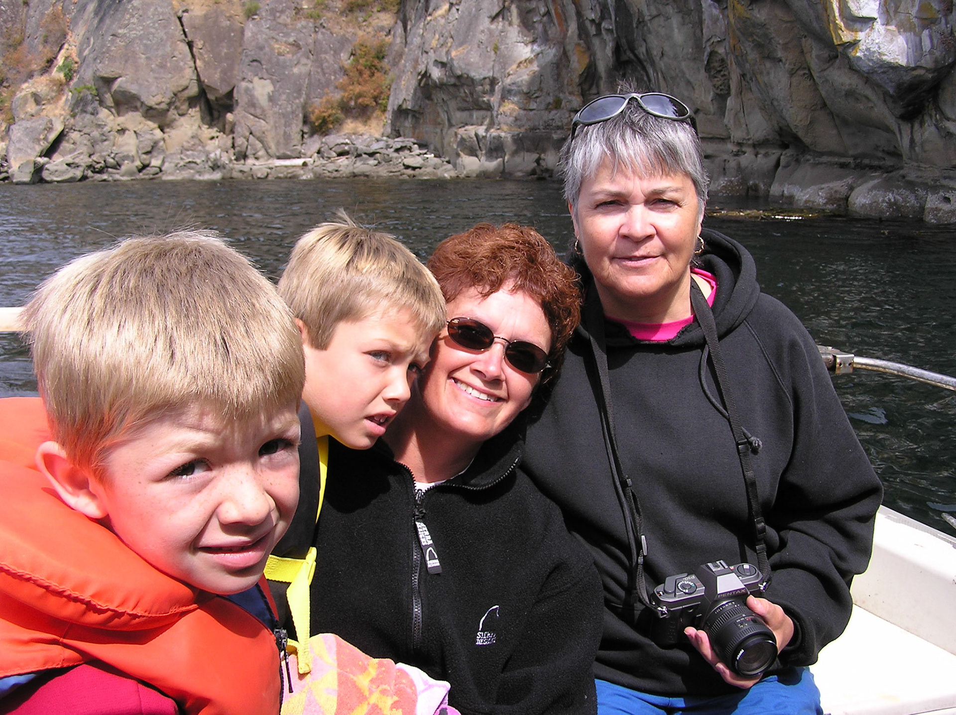 OLYMPUS DIGITAL CAMERA