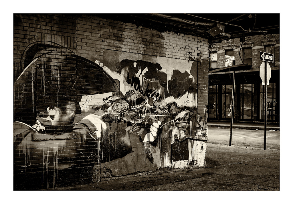 W 13 th St