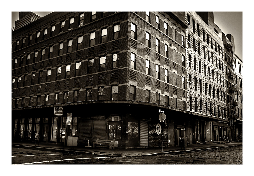 Washington St