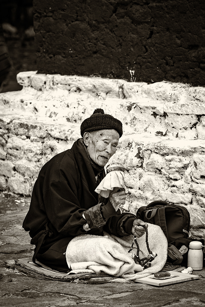 Khamsum Yuelley Namgyal Chörten 5