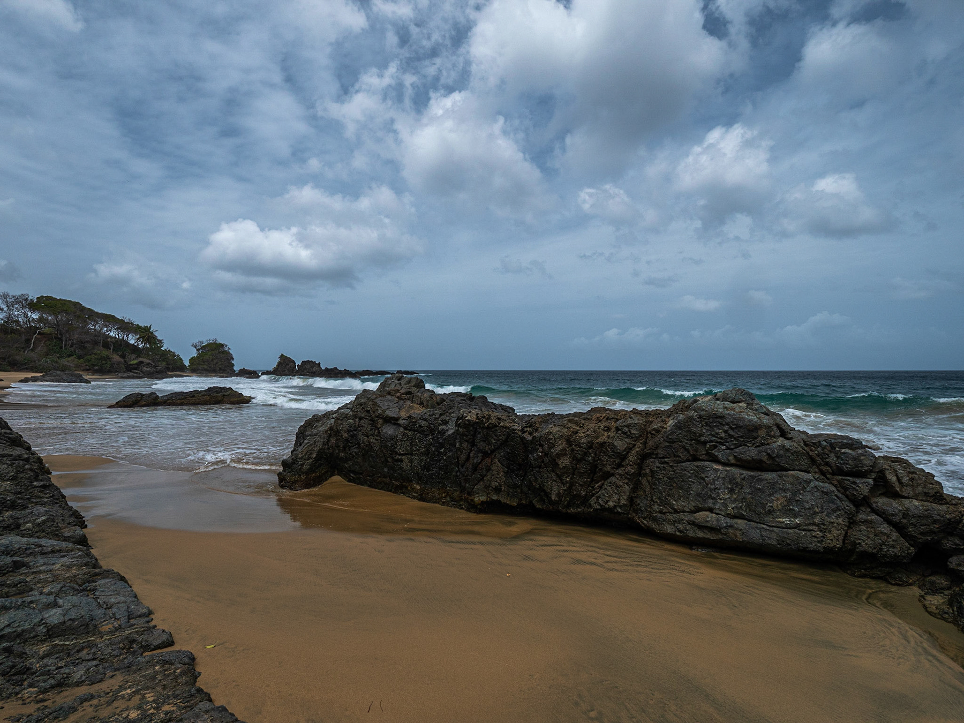 P1066317 West Coastline Black Rock Area