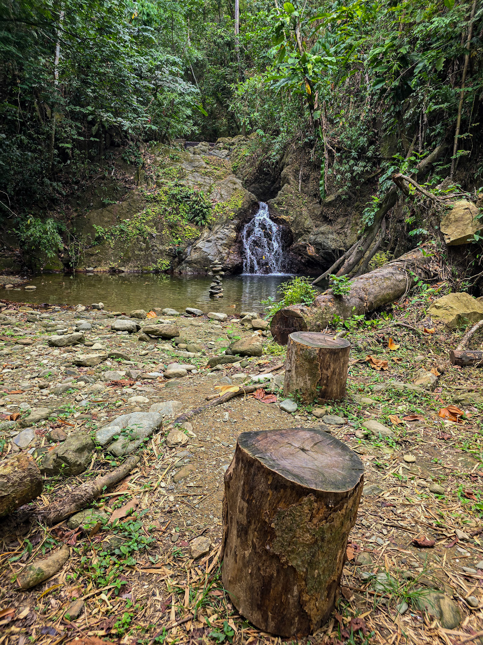 Waterfall close to Parlatuvier Bay