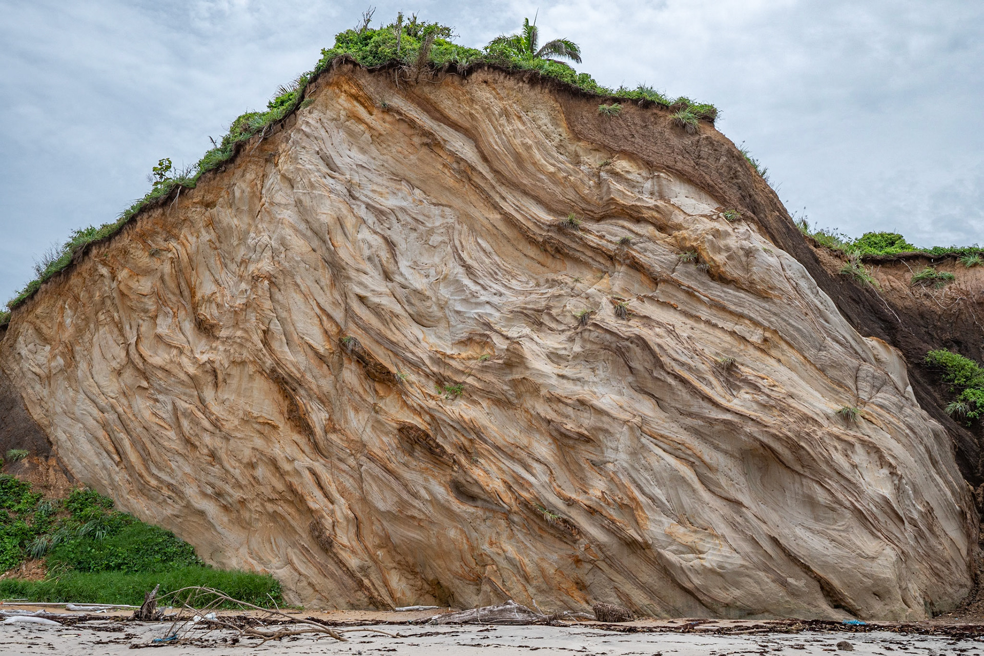 P1072477 Beautiful erosion pattern