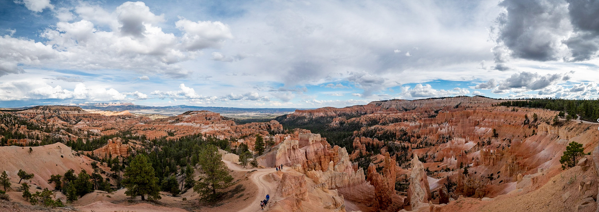 P1073190-Pano Last view of Bryce Canyon before heading to Arches and Canyonland National Parks
