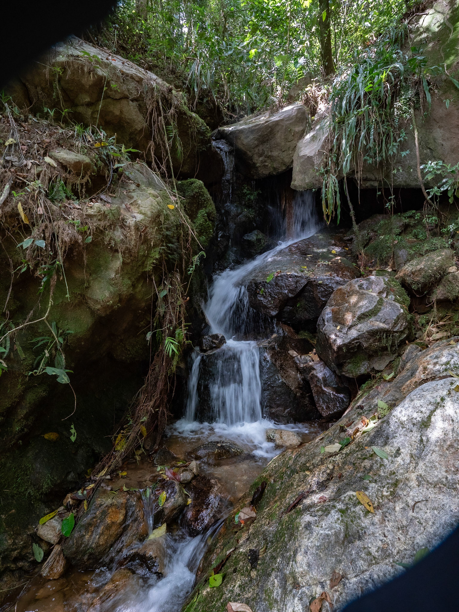 P1122559 Waterfall 2