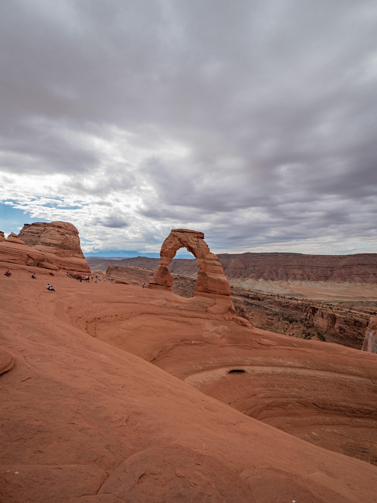 P1073463-HDR Delicate Arch in the distance