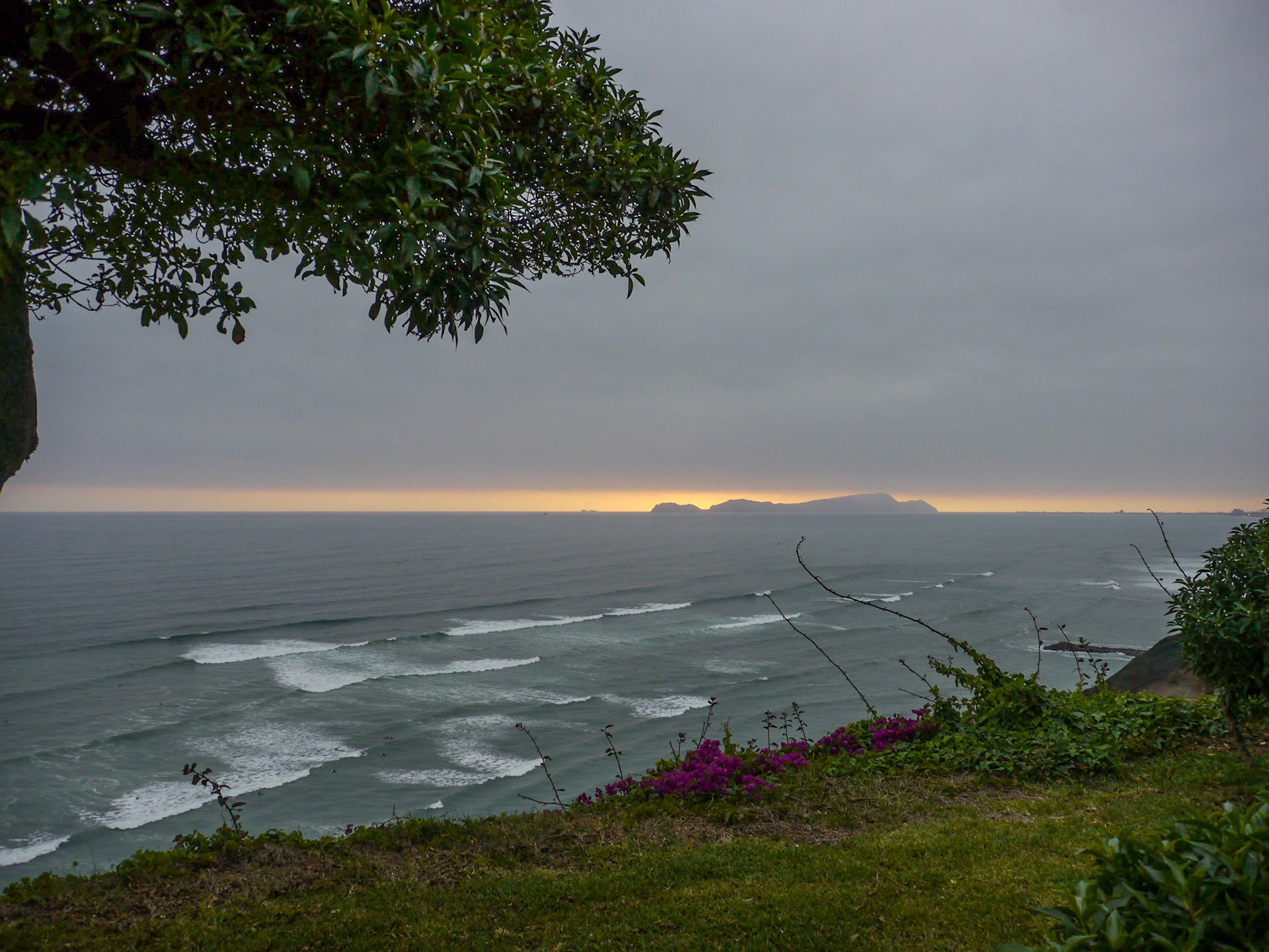 P1080628 Lima Coastline
