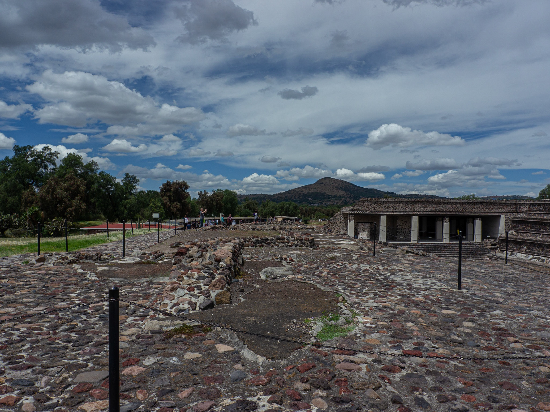 P1140118 Archaeological Site of Teotihuacan- Pyramids