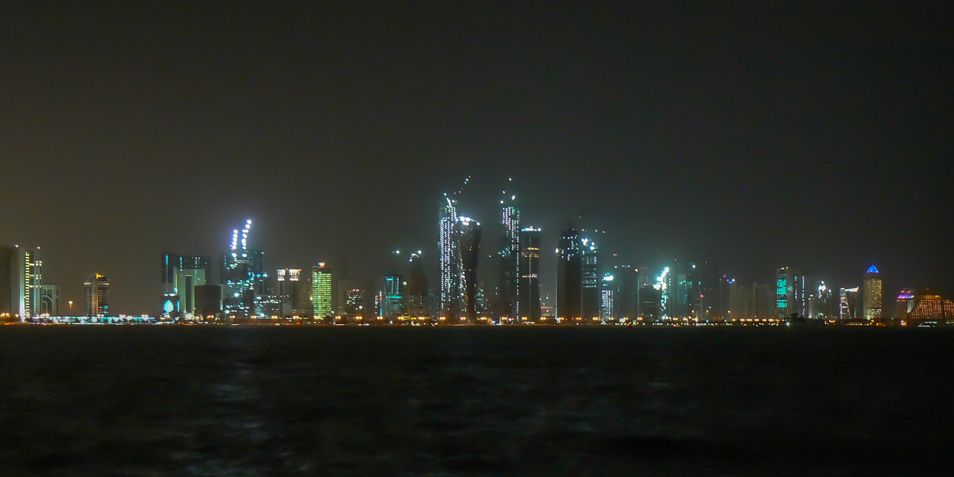 P1050478 Doha at Night