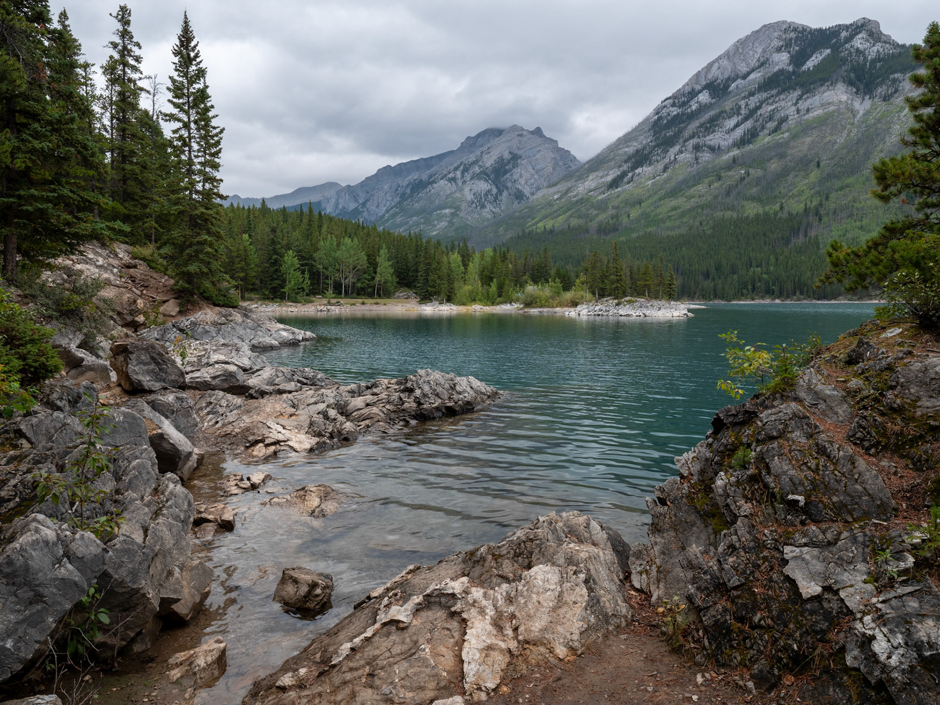 Lake Minnewanka