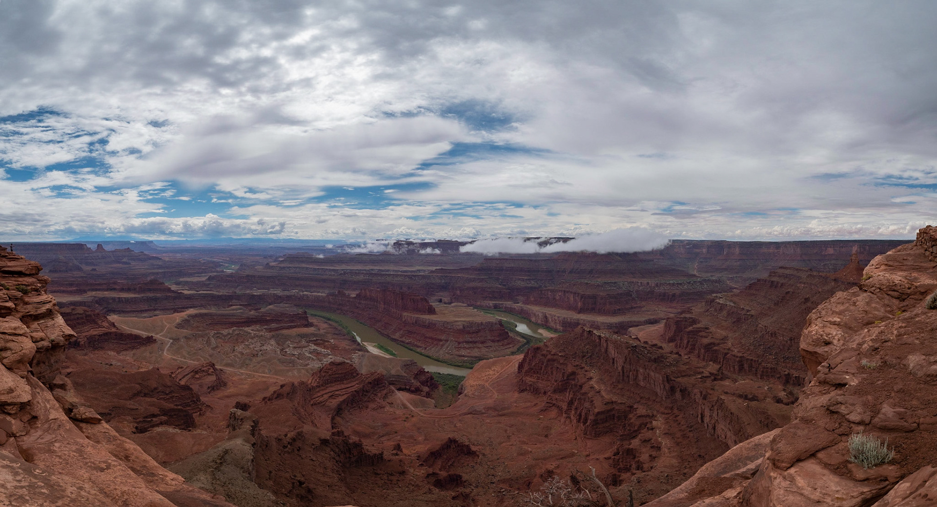 P1073279-Pano Quite a large span