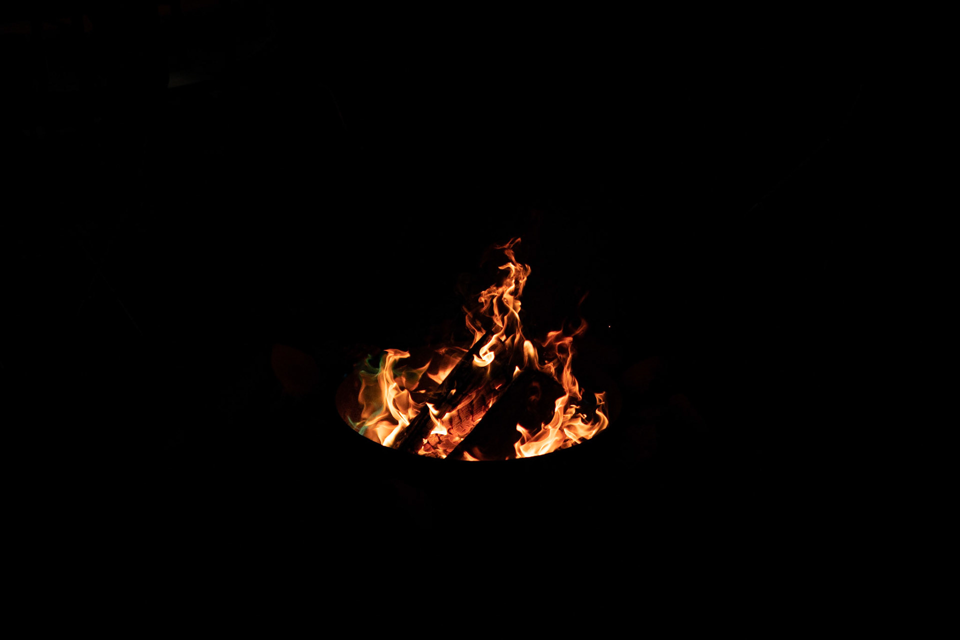 P1073357 Campfire
