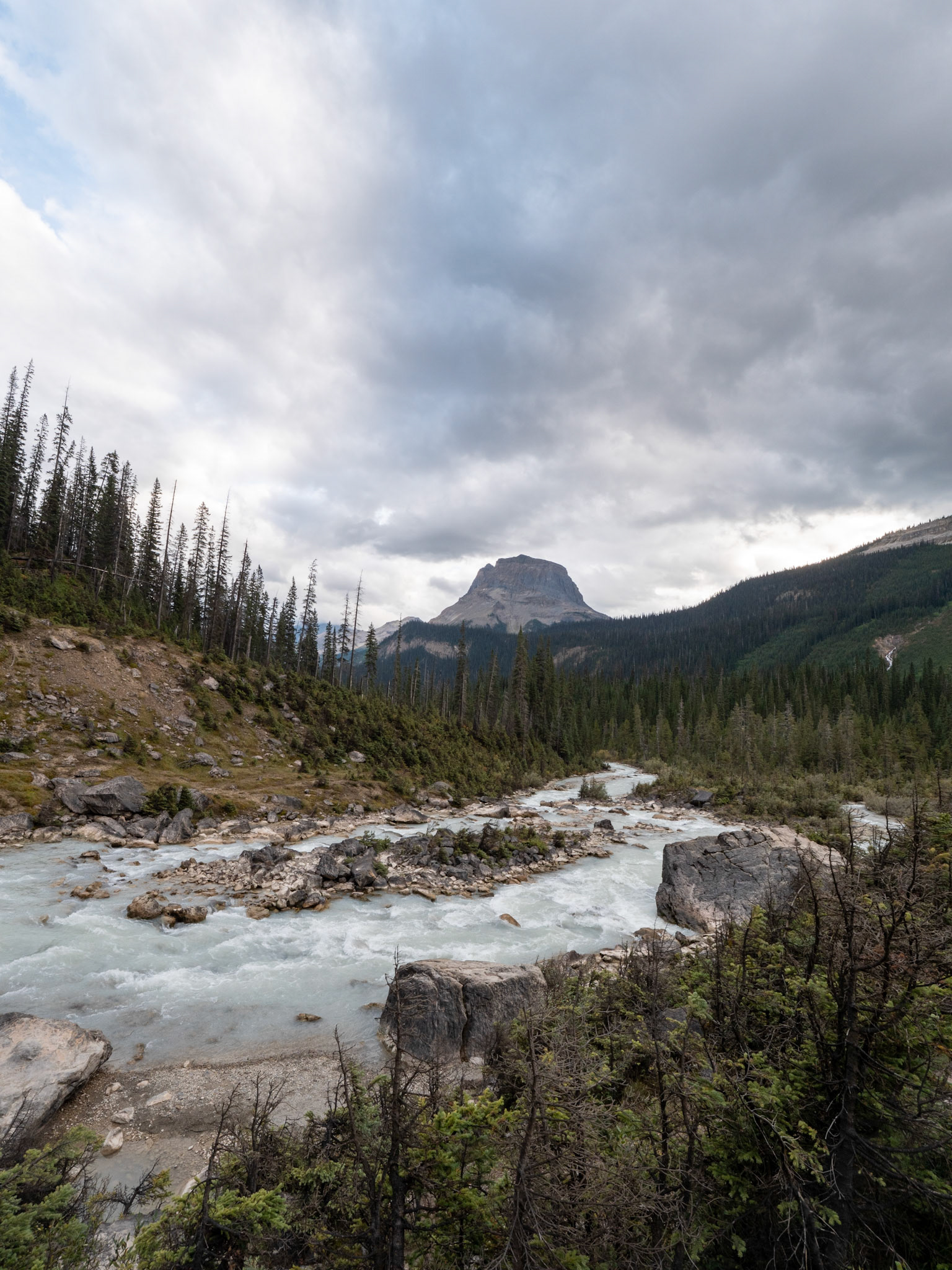 Downstream Takakkaw Falls Iceline Trail