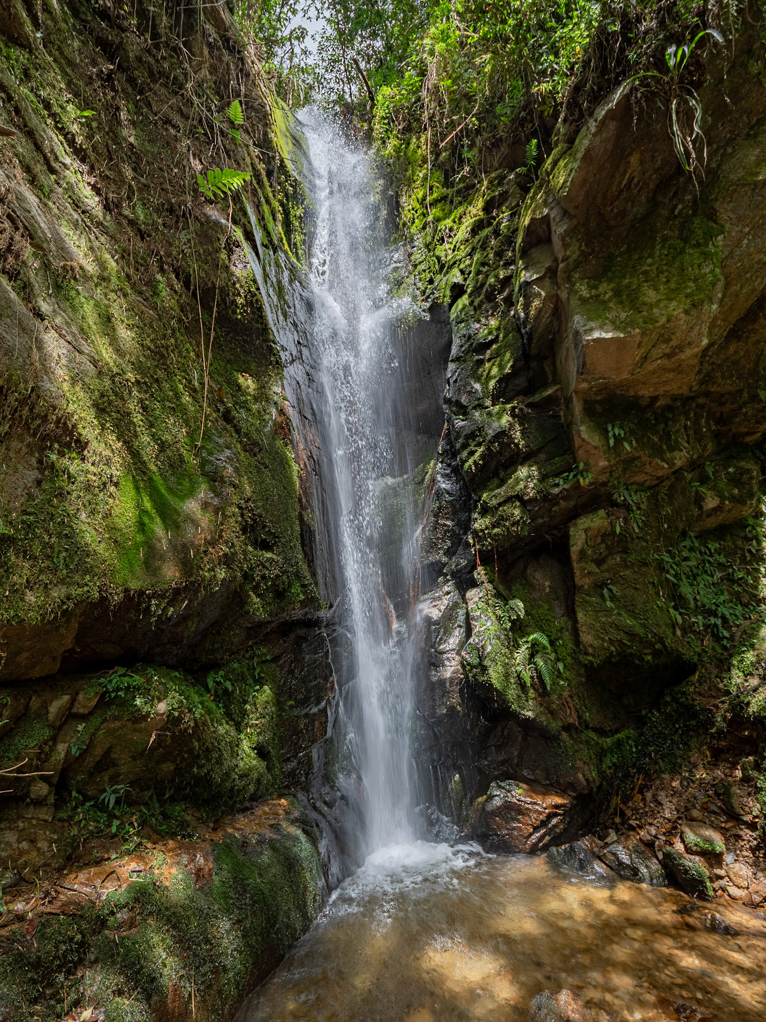 P1122592 Waterfall 4