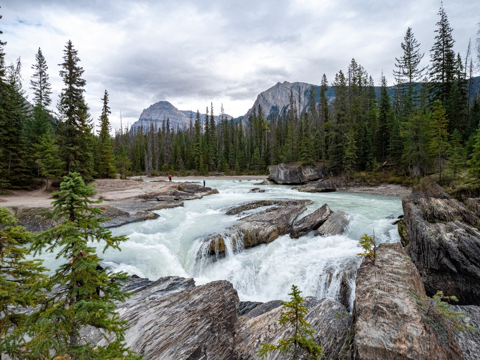 Natural Bridge Emerald Lake Road