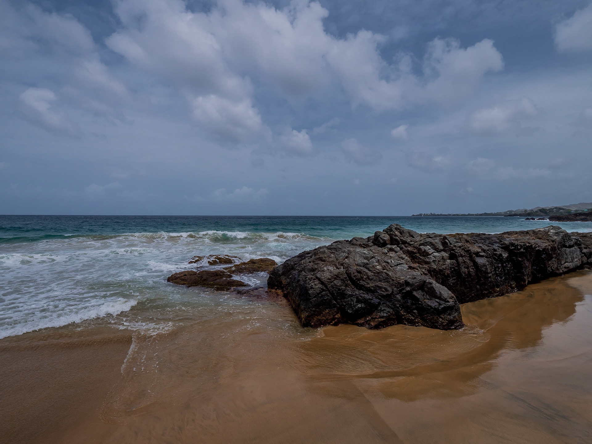 P1066325 West Coastline Black Rock Area