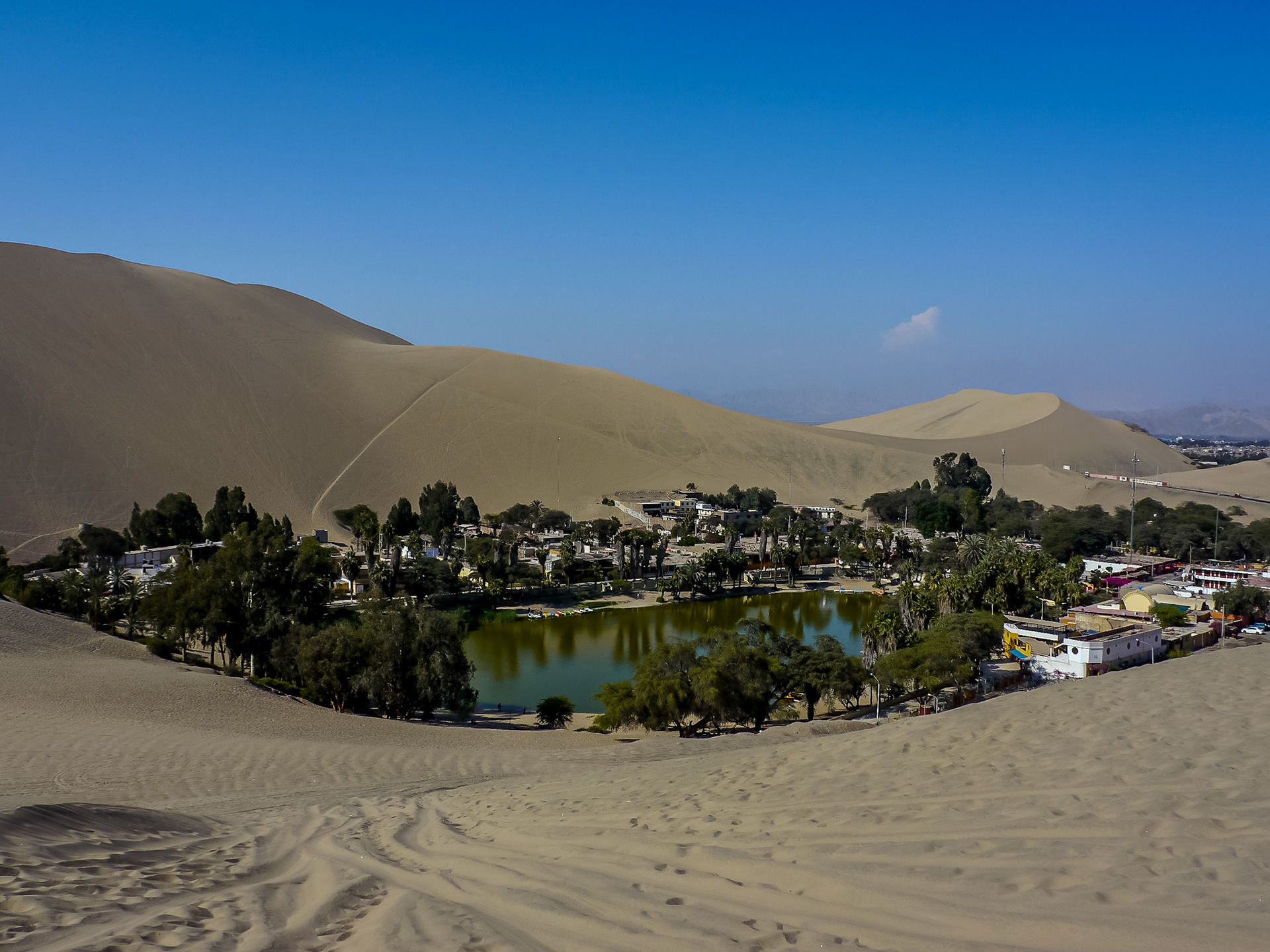 P1090850 Oasis of Huacachina