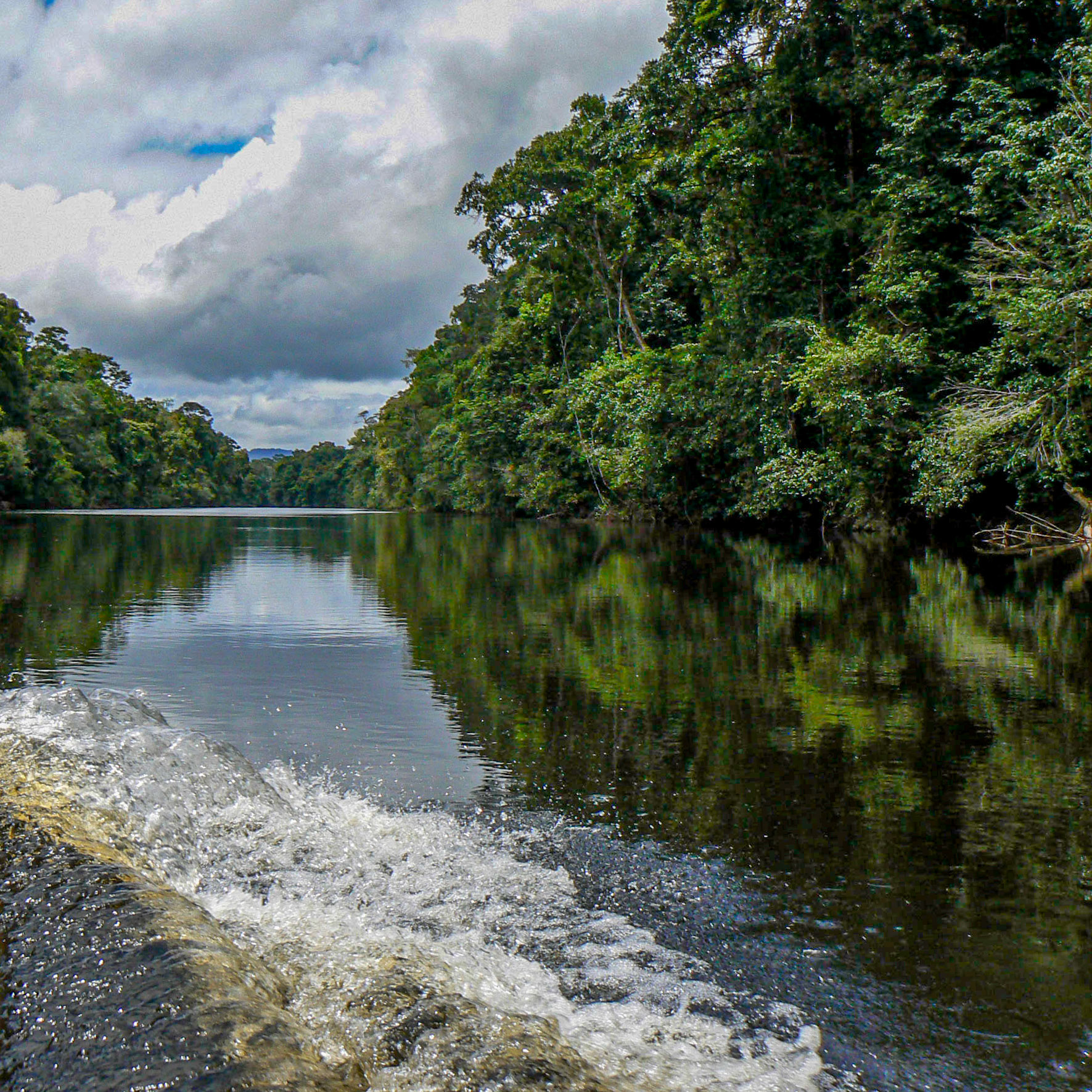 JP1040807 Journey Upriver