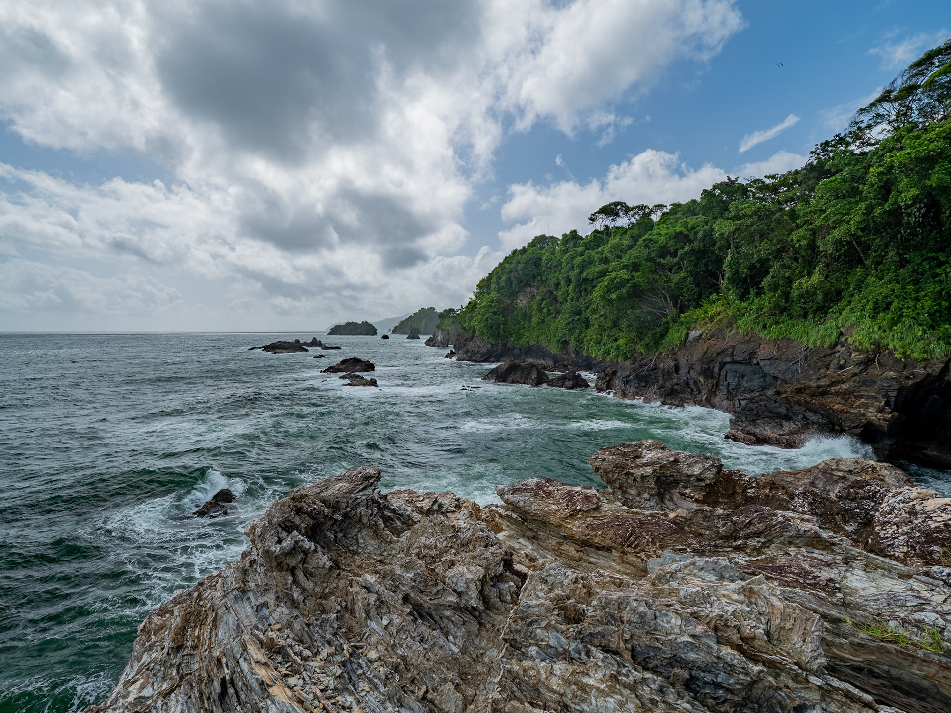 P1071824 Beautiful coastline