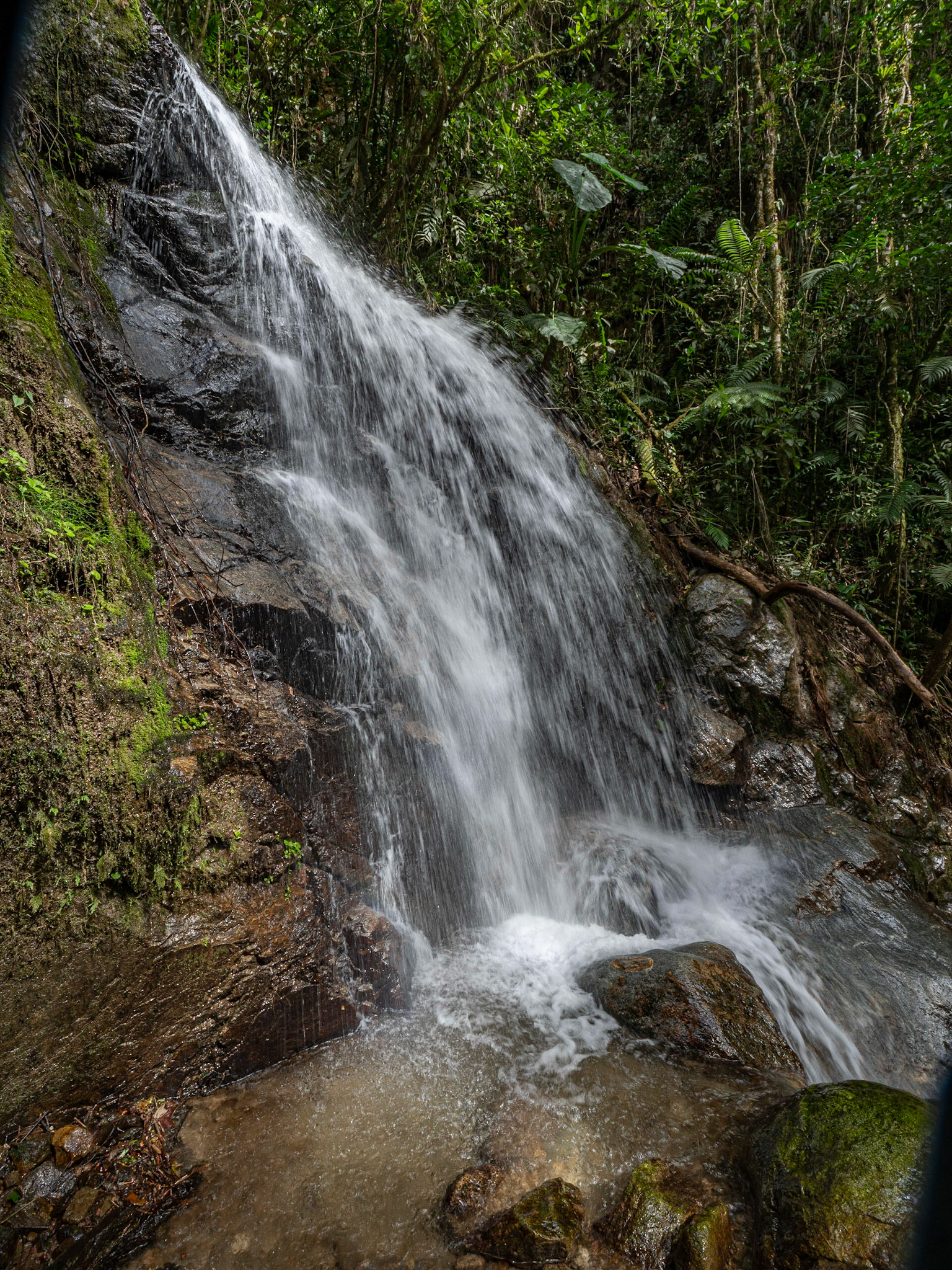 P1122558 Waterfall 1