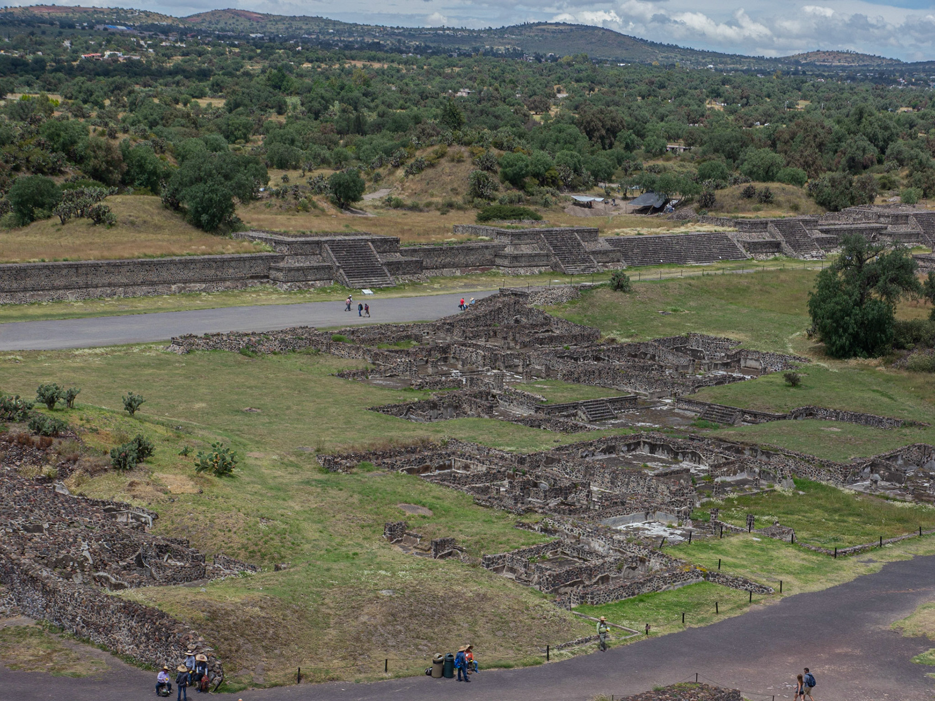 P1140135 Archaeological Site of Teotihuacan- Pyramids