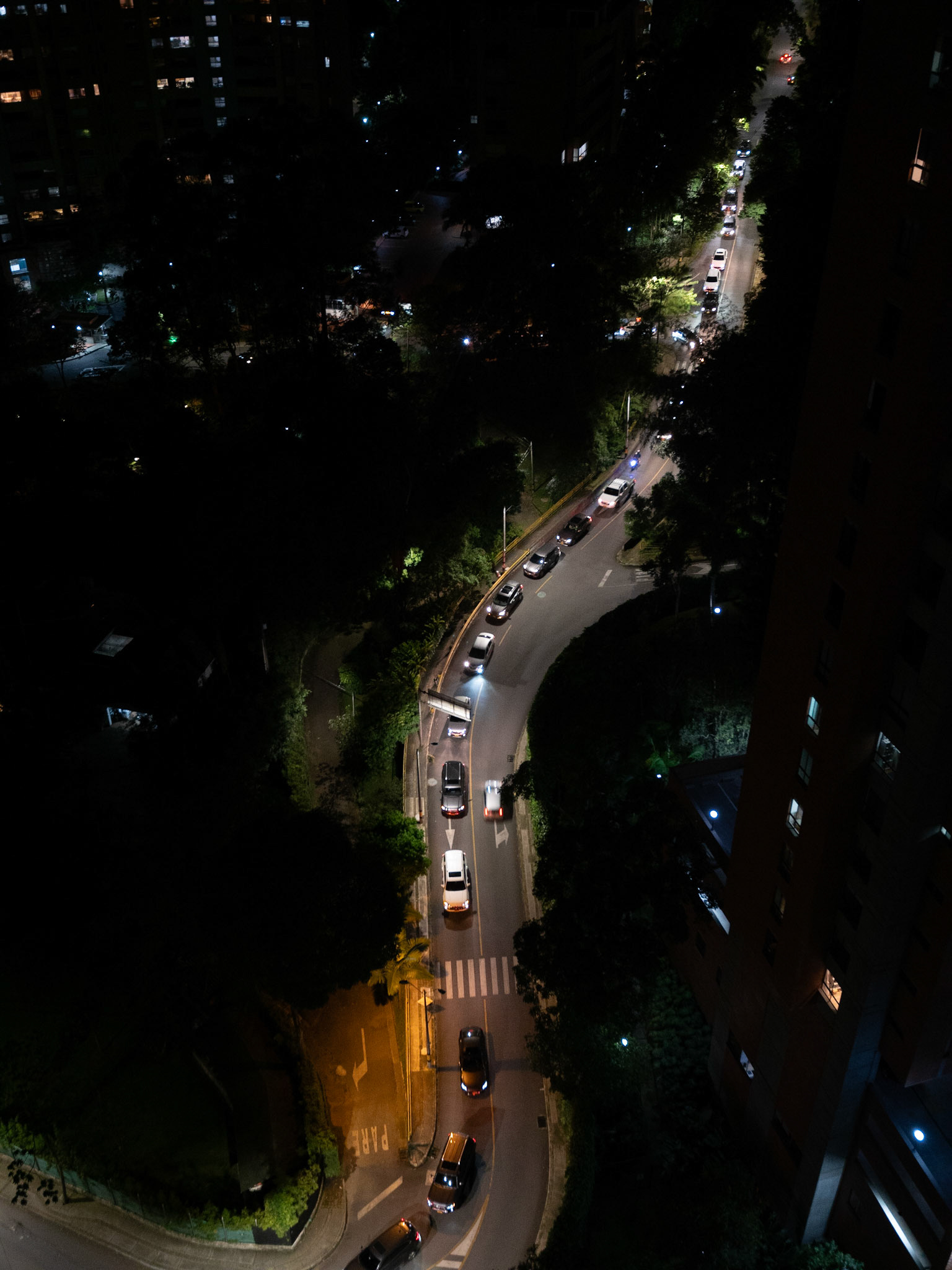 P1122268 Medellin at night