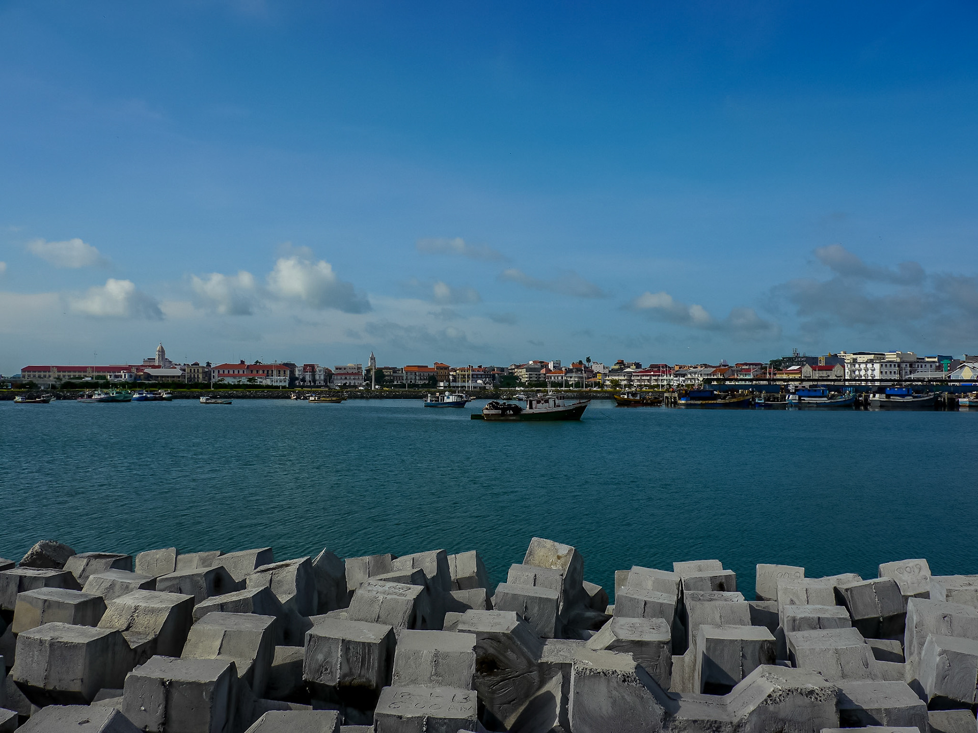 P1090887 Harbour