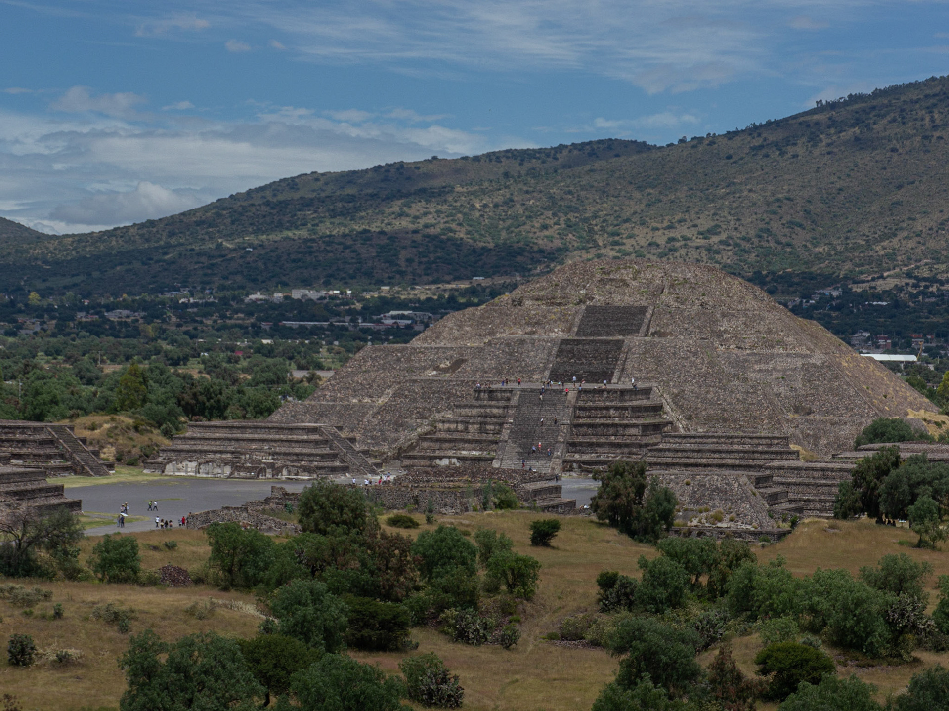 P1140134 Archaeological Site of Teotihuacan- Pyramids