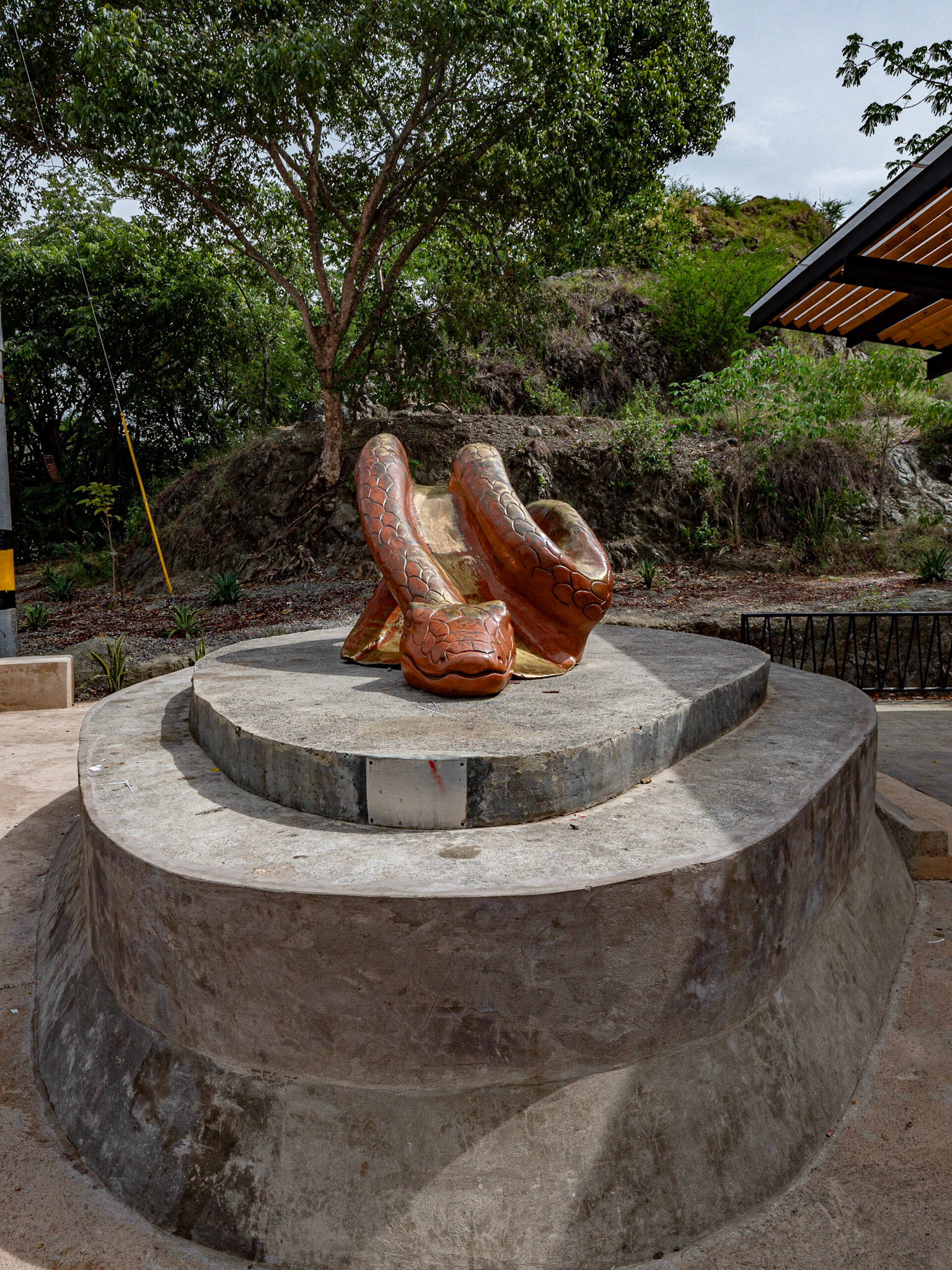 P1122633 Snake statue