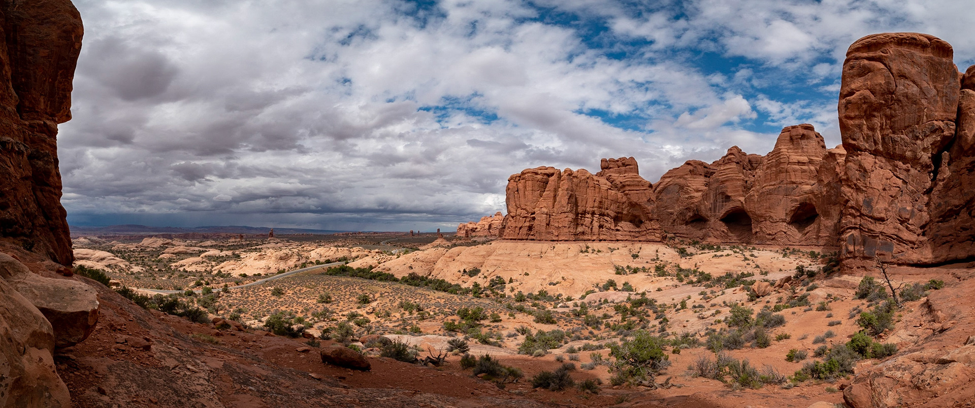 P1073602-Pano View from an incline at Double Arches