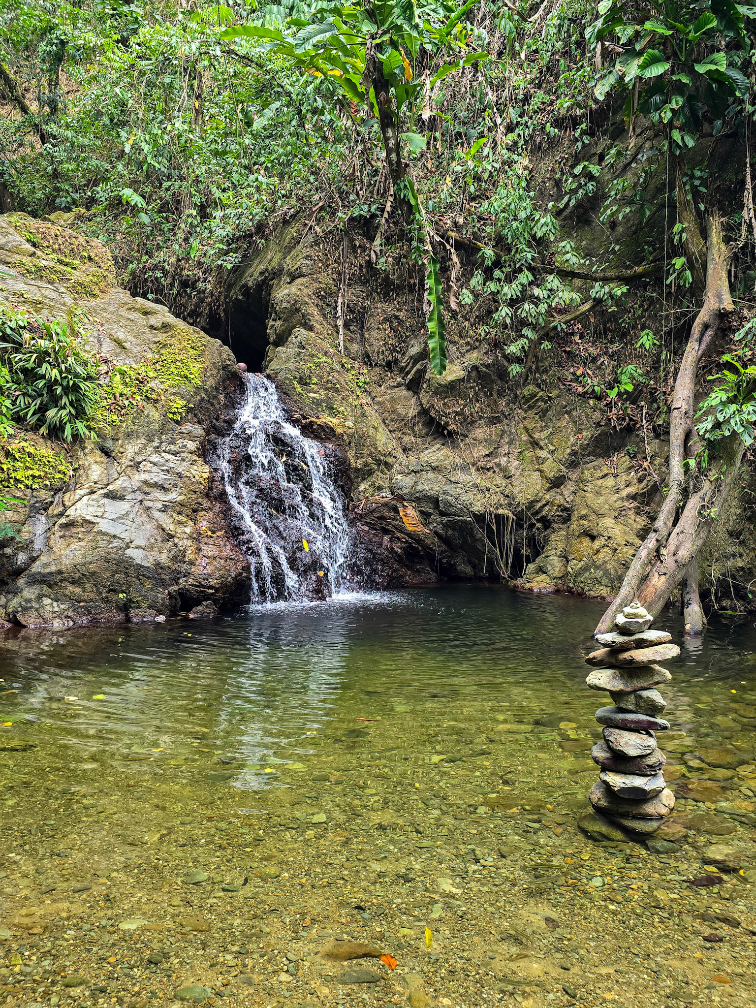 Waterfall close to Parlatuvier Bay