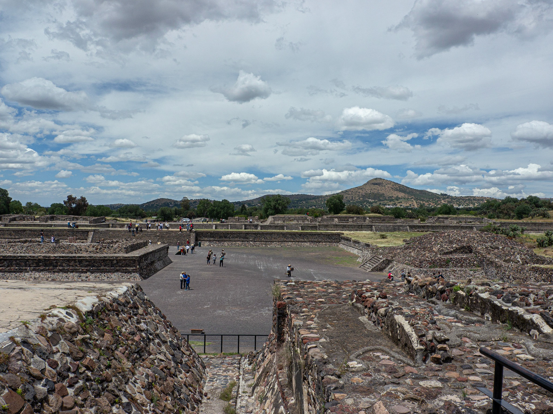 P1140127 Archaeological Site of Teotihuacan- Pyramids