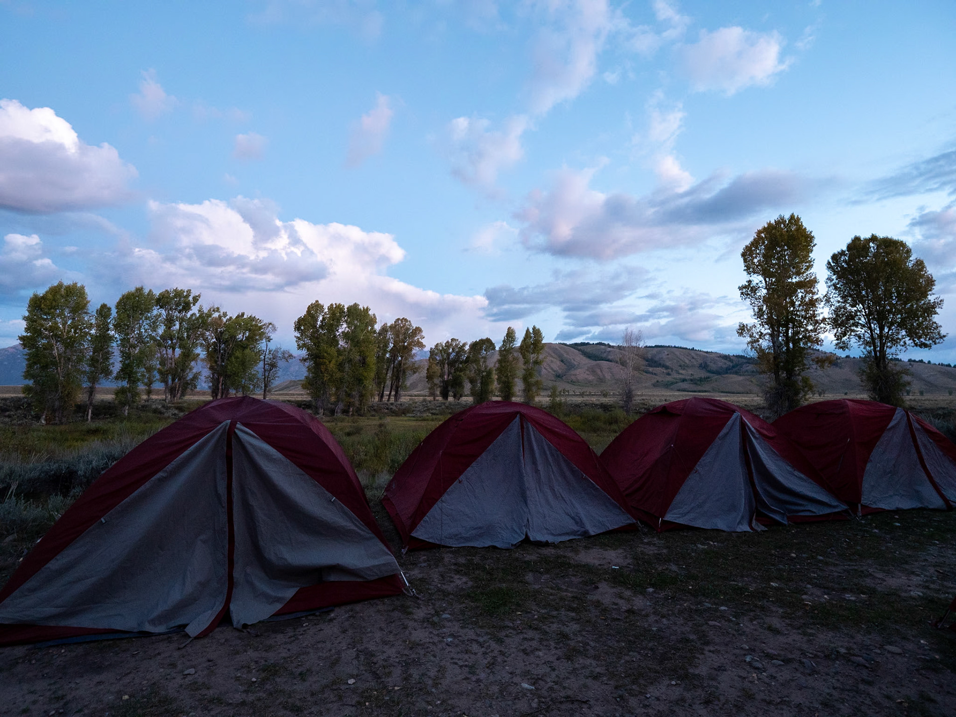 P1124154 Camp site