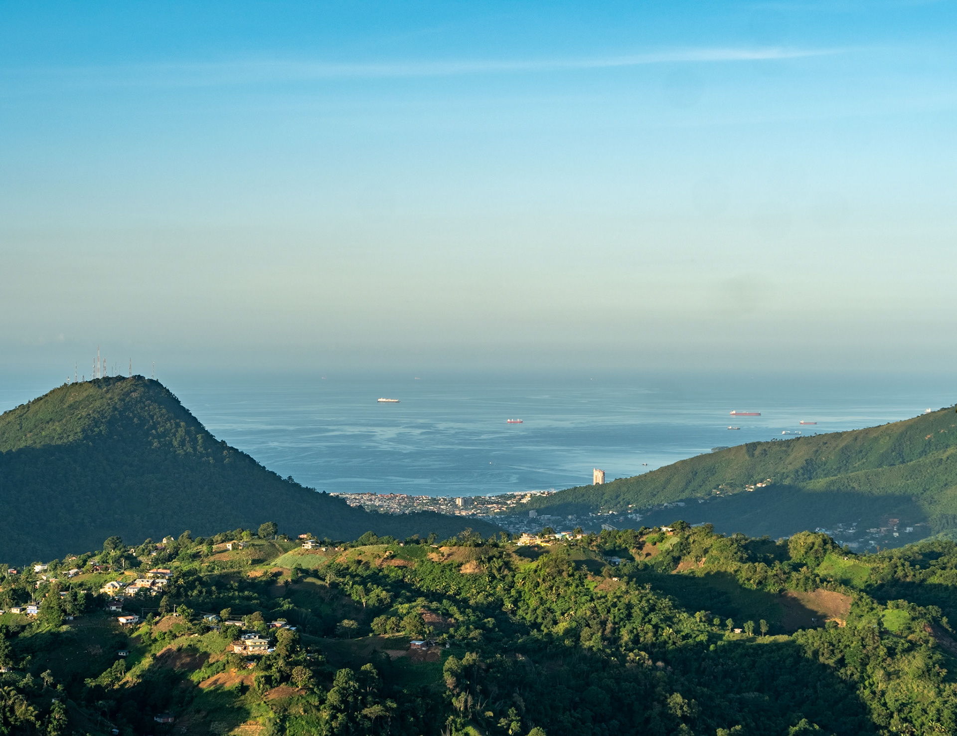 P1067622-HDR Mountains to City to Ocean