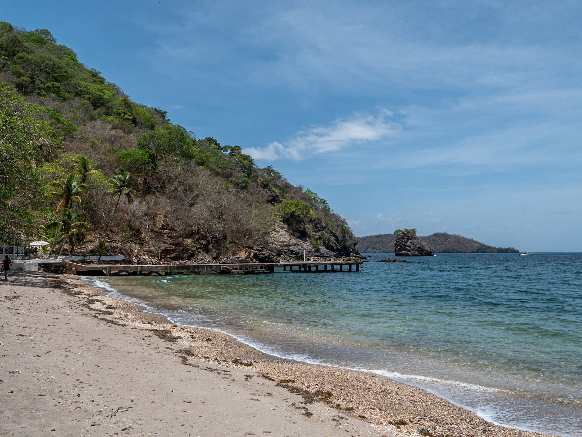P1012880 Los Huevos Island