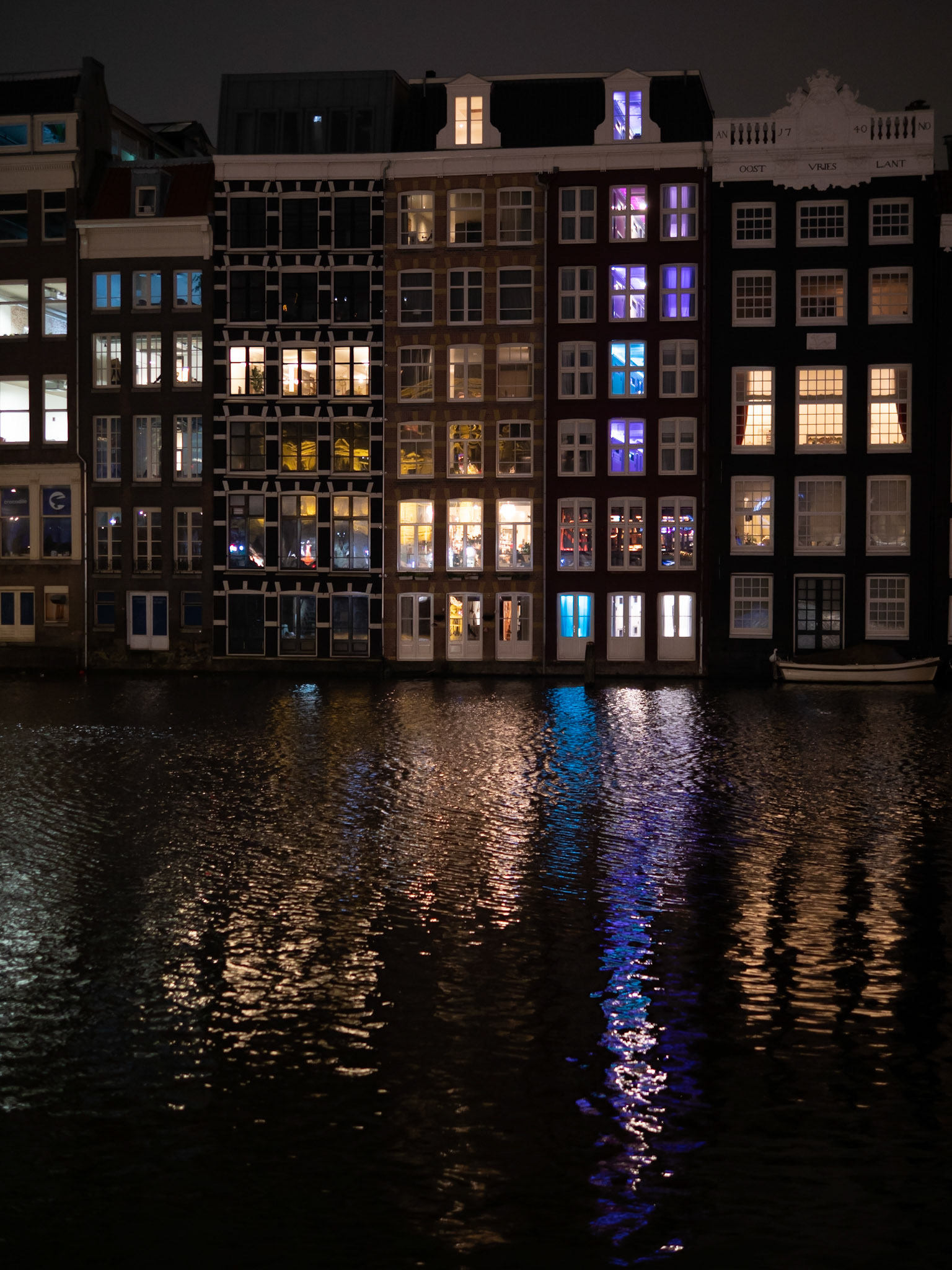 P1068780 Reflections in the Canal