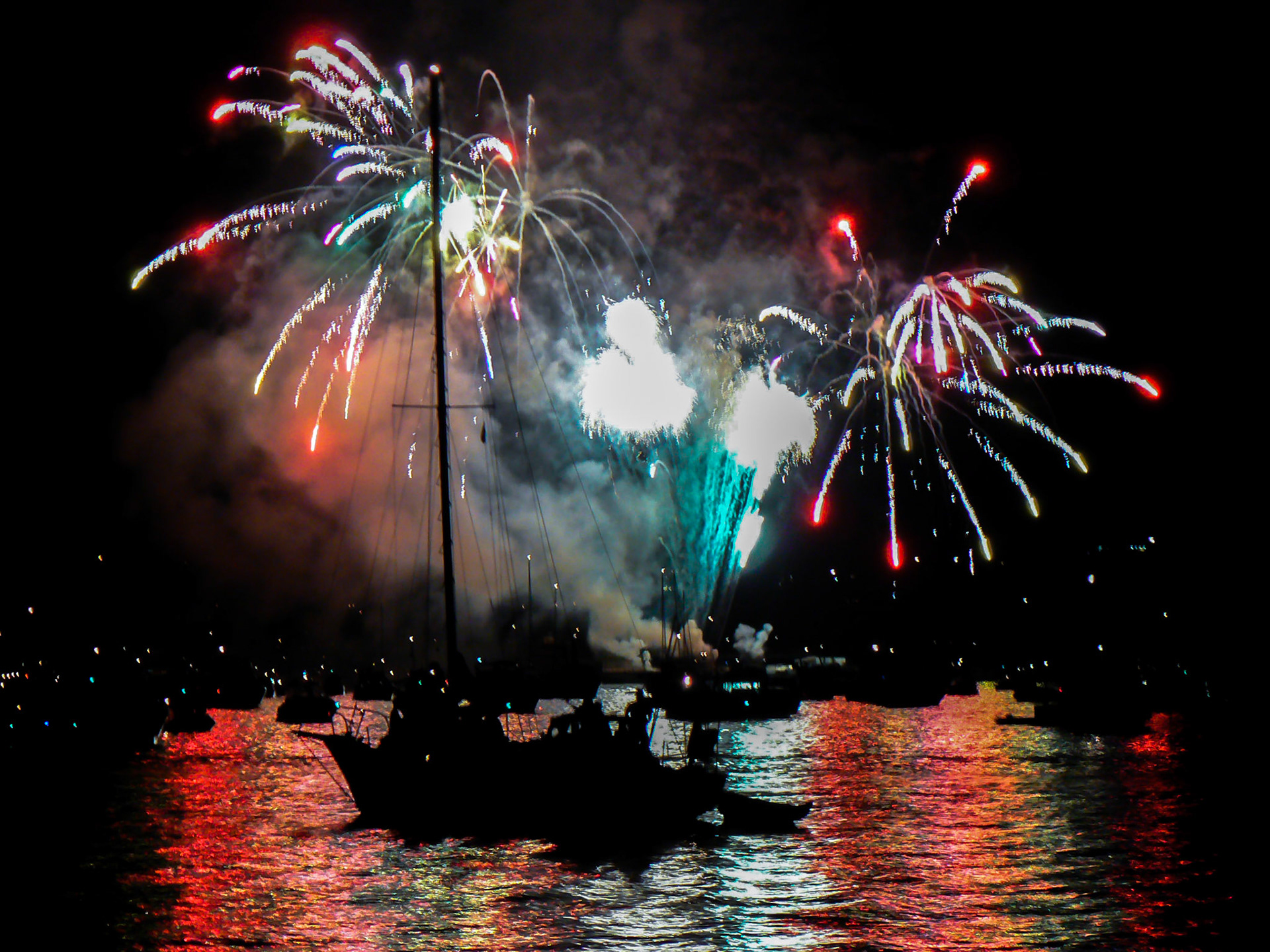 P1010933 Fireworks at the River