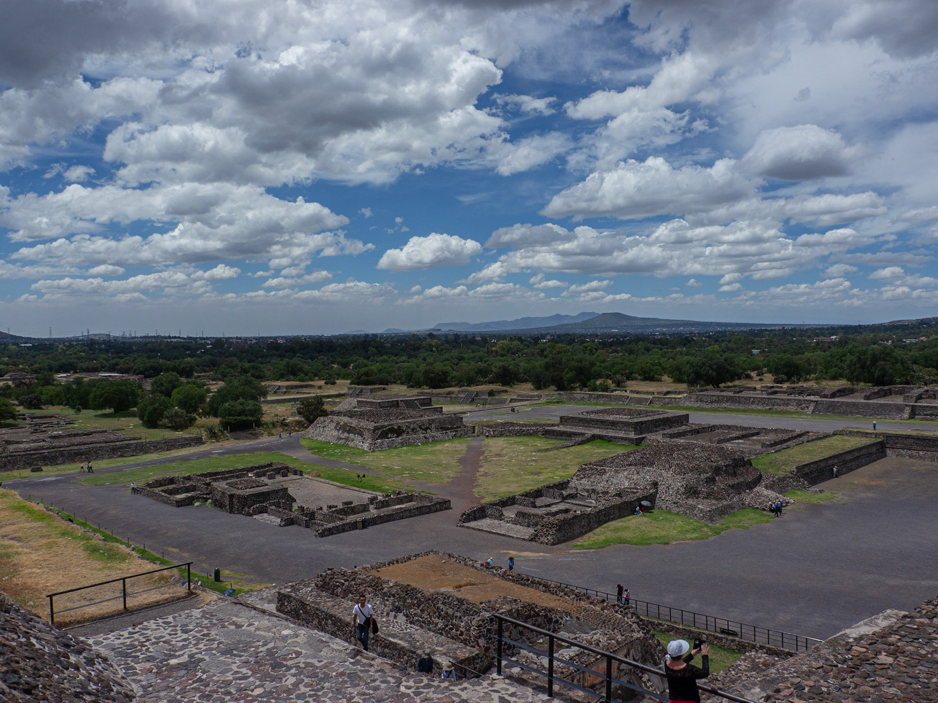 P1140131 Archaeological Site of Teotihuacan- Pyramids