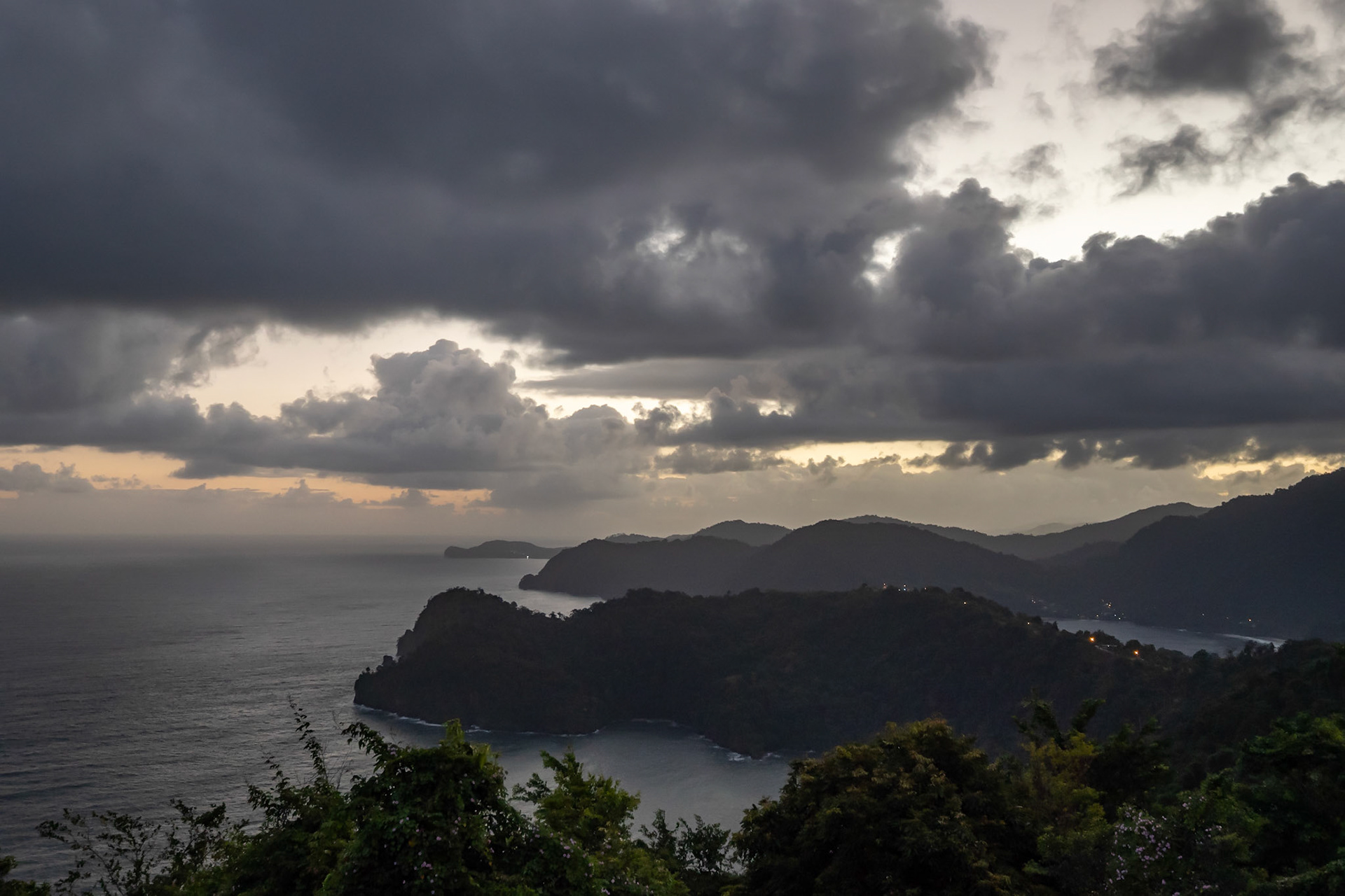 P1069140 View from Maracas Lookout