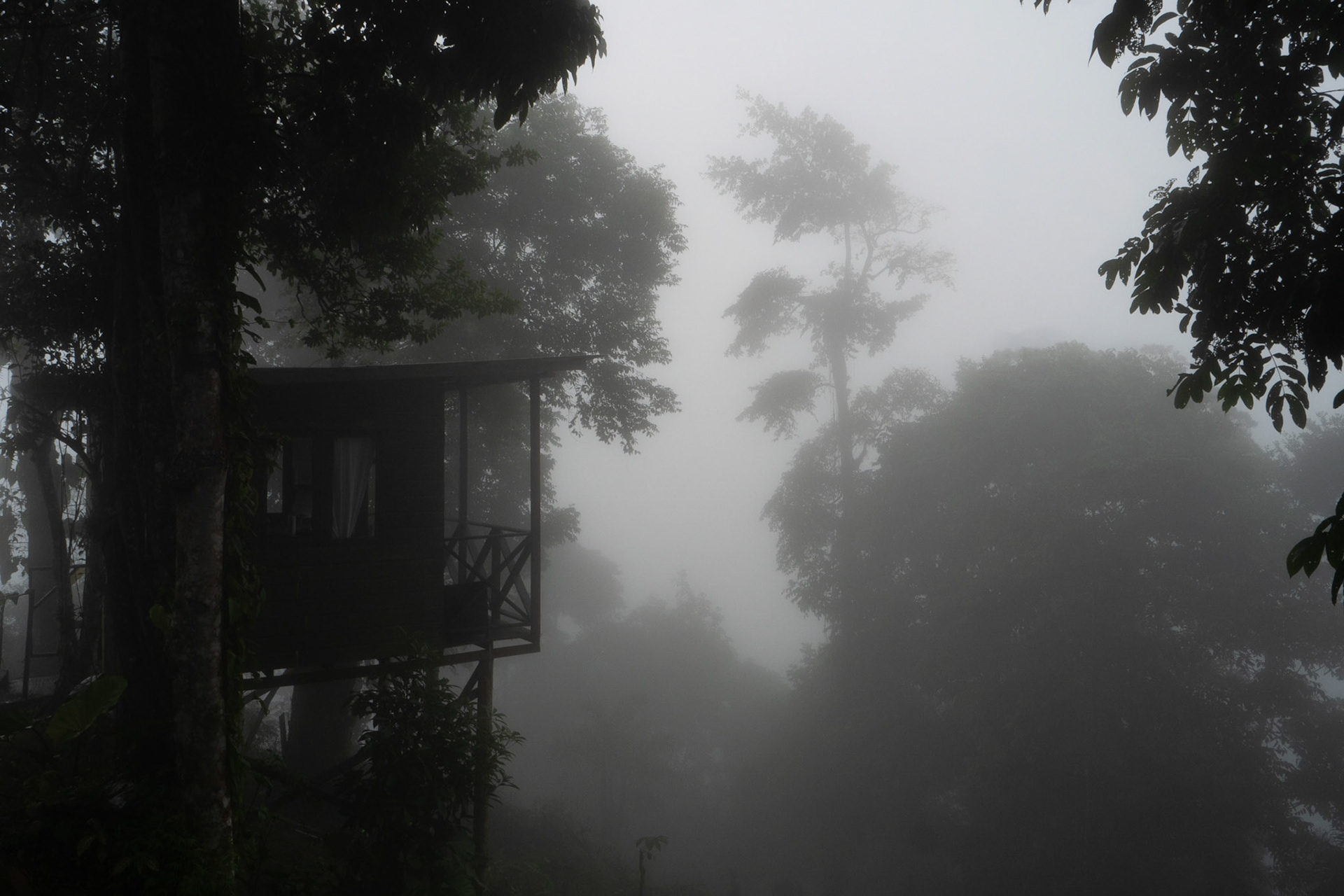 P1067510 Cabin in the Clouds
