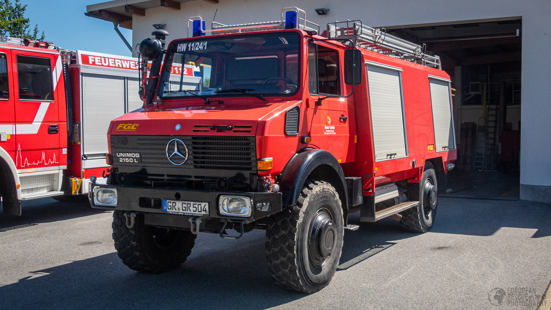 11-24-1 - TLF 24/50 - Mercedes-Benz Unimog U2150 L