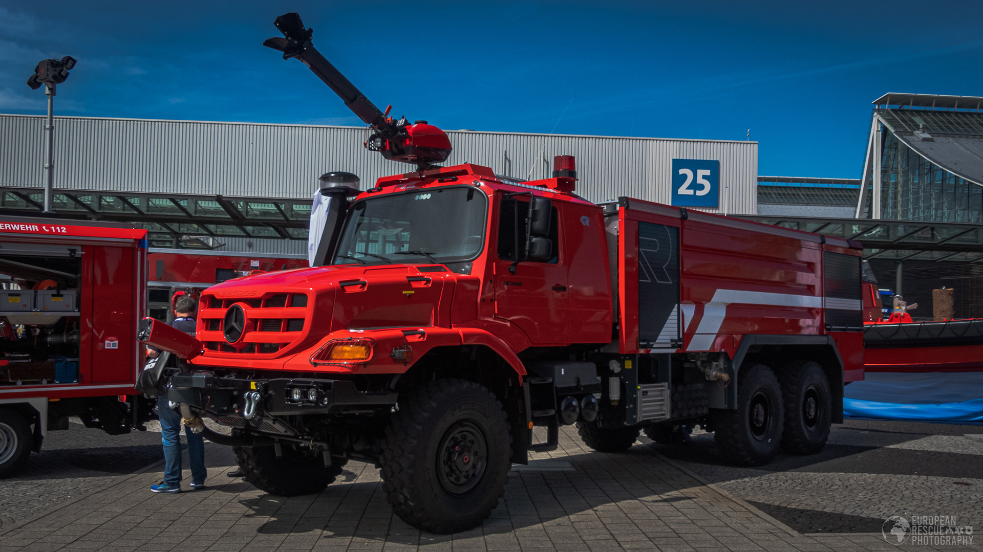 Mercedes-Benz Zetros 3348 - MT Airport